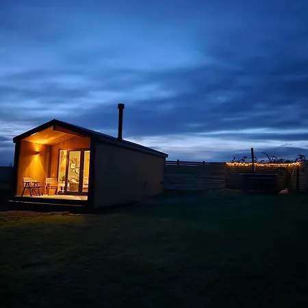 Under The Oak Glamping Hotel Caerphilly Exterior photo
