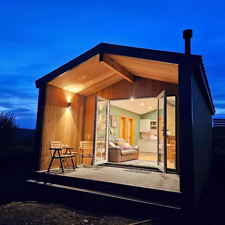 Under The Oak Glamping Hotel Caerphilly Exterior photo