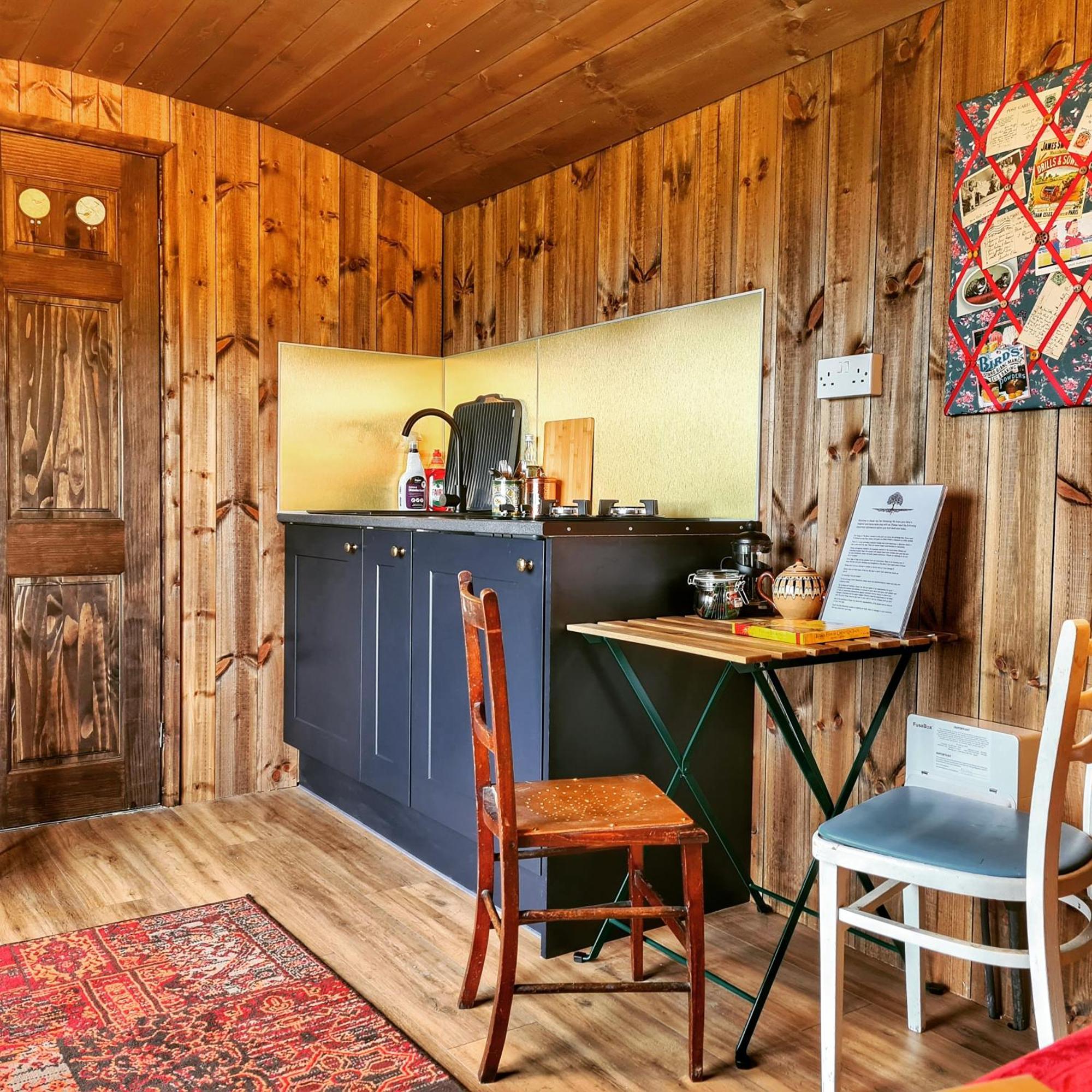 Luxury tent Under The Oak Glamping