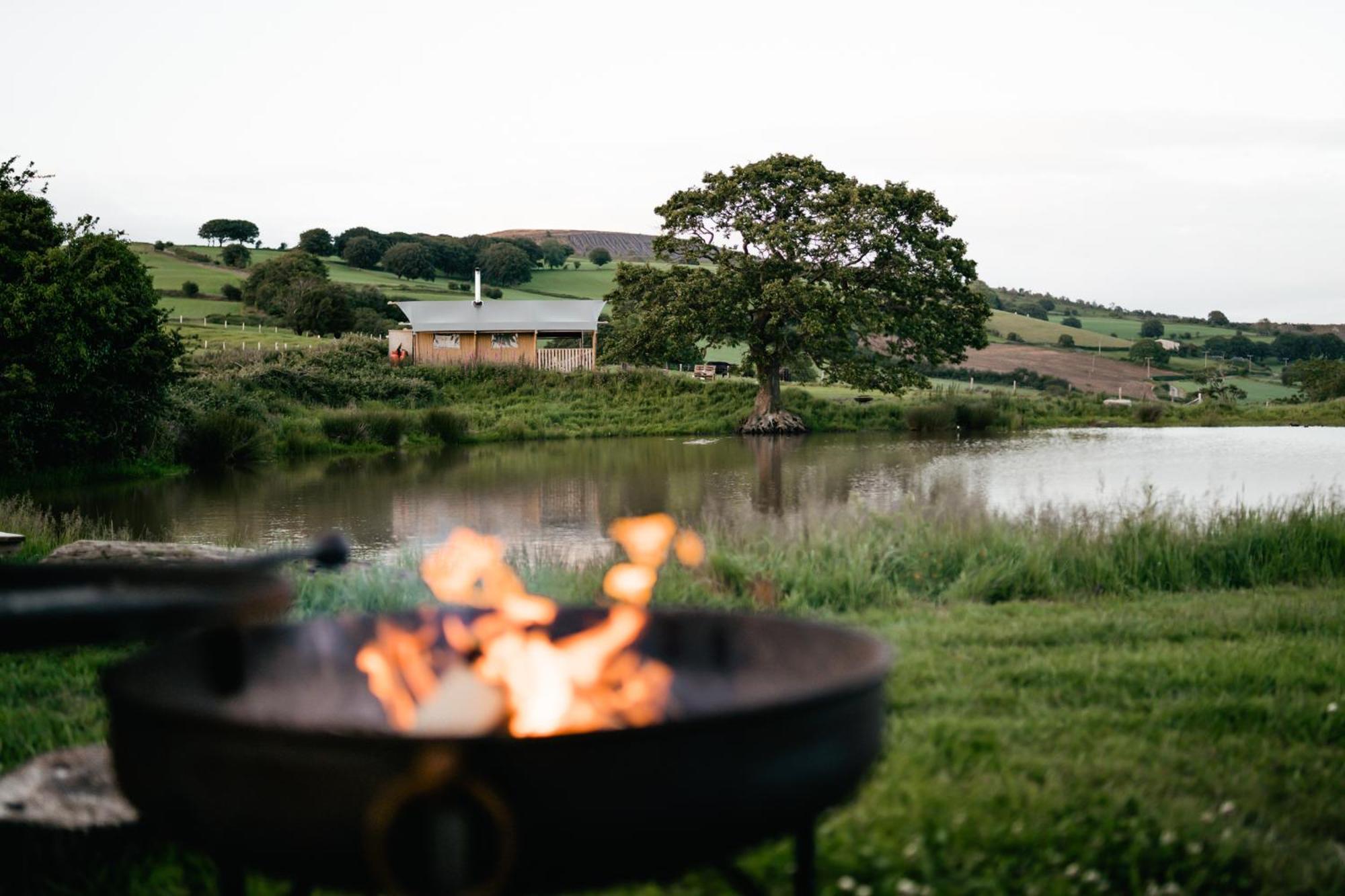 Under The Oak Glamping *